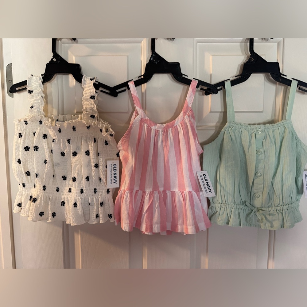 **SOLD** Old Navy Kids-NWT Three Floral and Striped Tank Tops. (18-24 Months) 💕